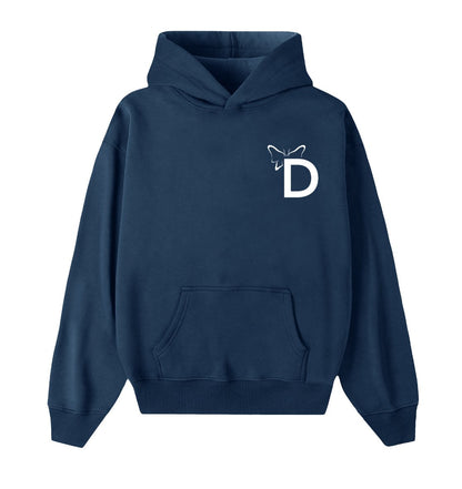 Oversized donkerblauwe hoodie voor heren en dames van DESONS, met een minimalistisch vlinderlogo op de borst. Luxe streetwear hoodie.