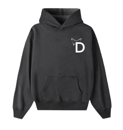 Oversized grijze hoodie voor heren en dames van DESONS, met een minimalistisch vlinderlogo op de borst. Luxe streetwear hoodie.