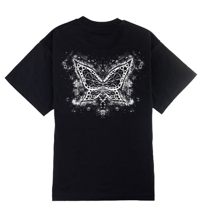 Oversized zwart T-shirt voor heren en dames van DESONS, met een opvallende witte vlinderprint op de achterkant. Luxe streetwear T-shirt.