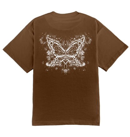 Oversized bruin T-shirt voor heren en dames van DESONS, met een opvallende witte vlinderprint op de achterkant. Luxe streetwear T-shirt.