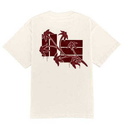 Oversized creme T-shirt voor heren en dames van DESONS, met een opvallend rode bloemprintontwerp op de achterkant, gecombineerd met abstracte vormen. Luxe streetwear T-shirt.
