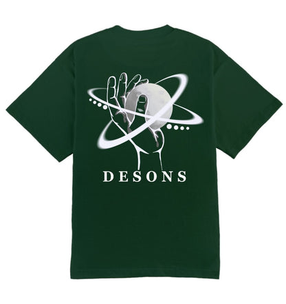Oversized groen DESONS t-shirt voor heren en dames met een hand en planeetontwerp, orbitale lijnen, luxe oversized streetwear t-shirt.