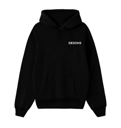 Basic zwarte hoodie met buidelzak en capuchon, perfect voor koude dagen.