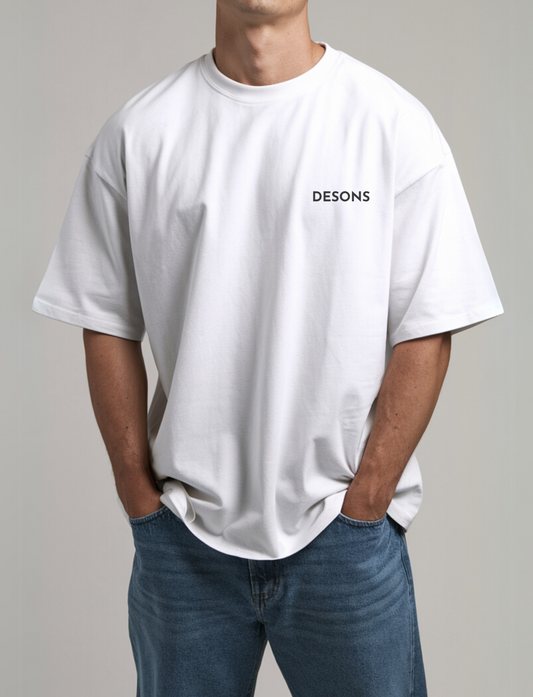 Basic wit T-shirt met luxe oversized pasvorm en stevige 240 GSM stof.